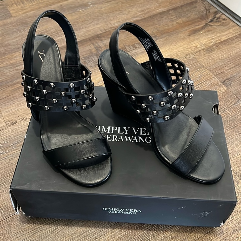 Simply Vera Lillian Black Sling Black Wedges